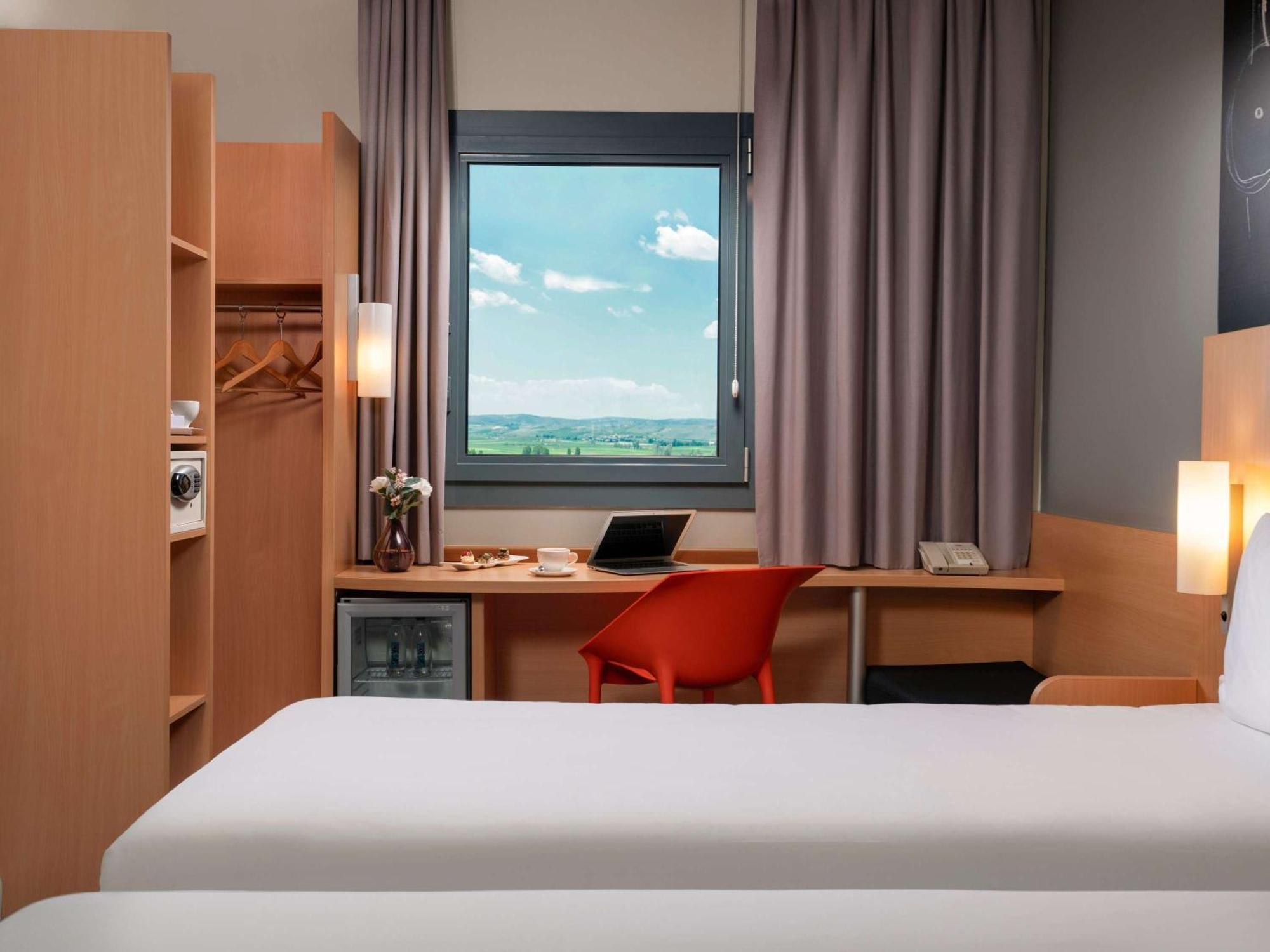 Ibis Ankara Airport Hotel Екстериор снимка